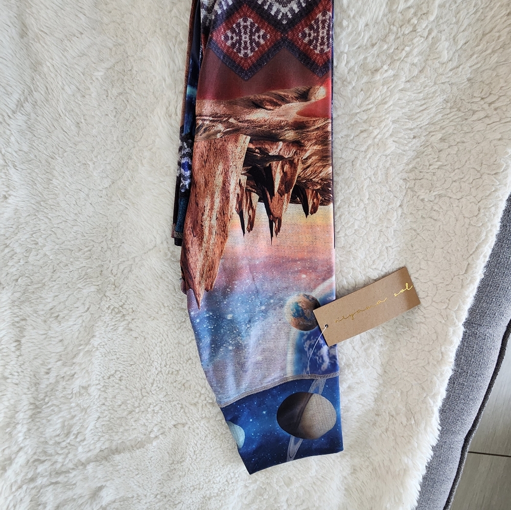 ⛵️🚀🛸🏔 Niyama🌞Sol LAND OF THE LOST Barefoot Leggings XS BNWT - Picture 7 of 16